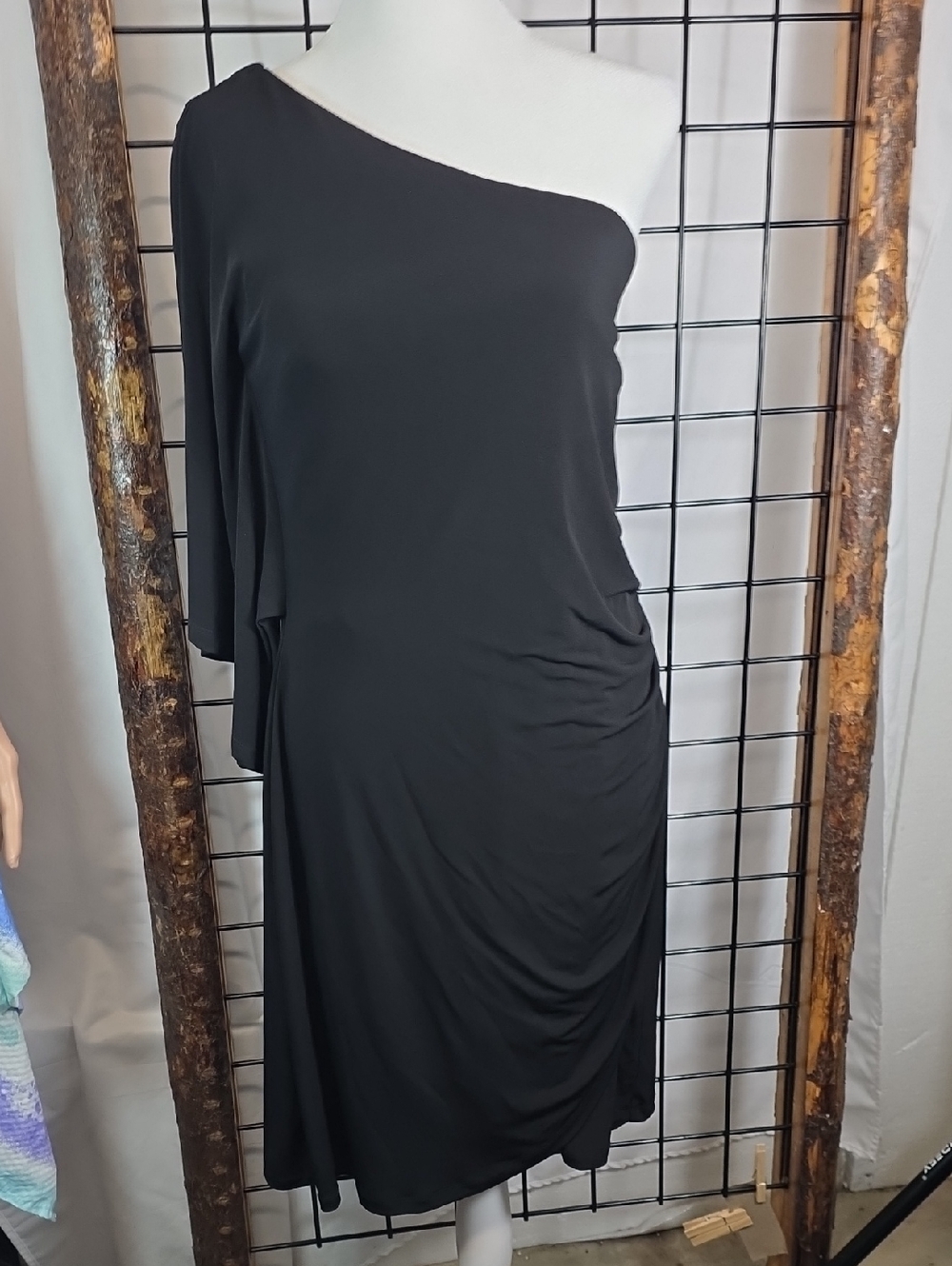 Valerie Bertinelli Black One-Shoulder Draped Ruched Dress